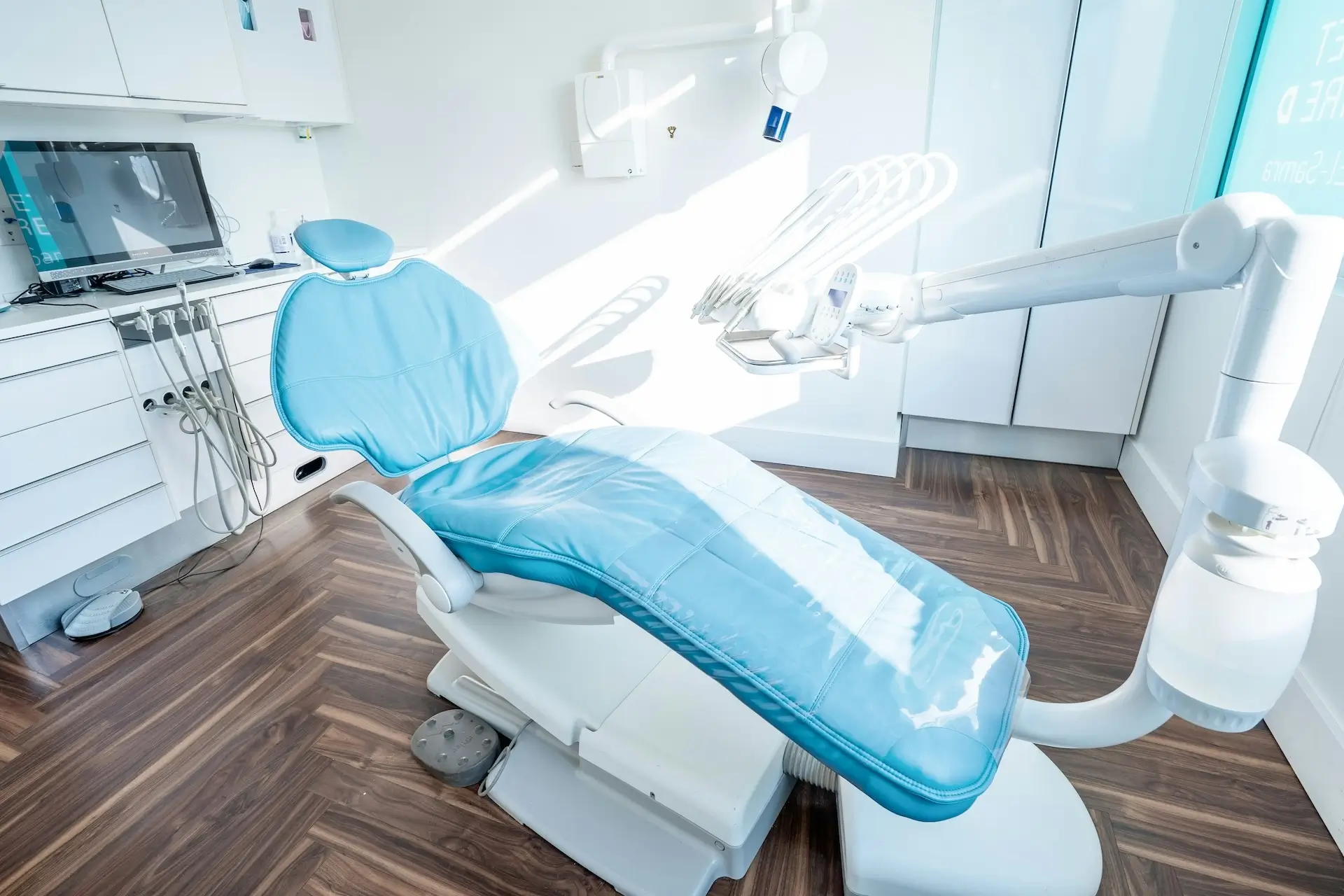 Harmoni Dental Blog Background (Mobile)